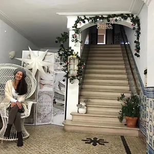https://maria-guest-house.hotelaalgarve.com