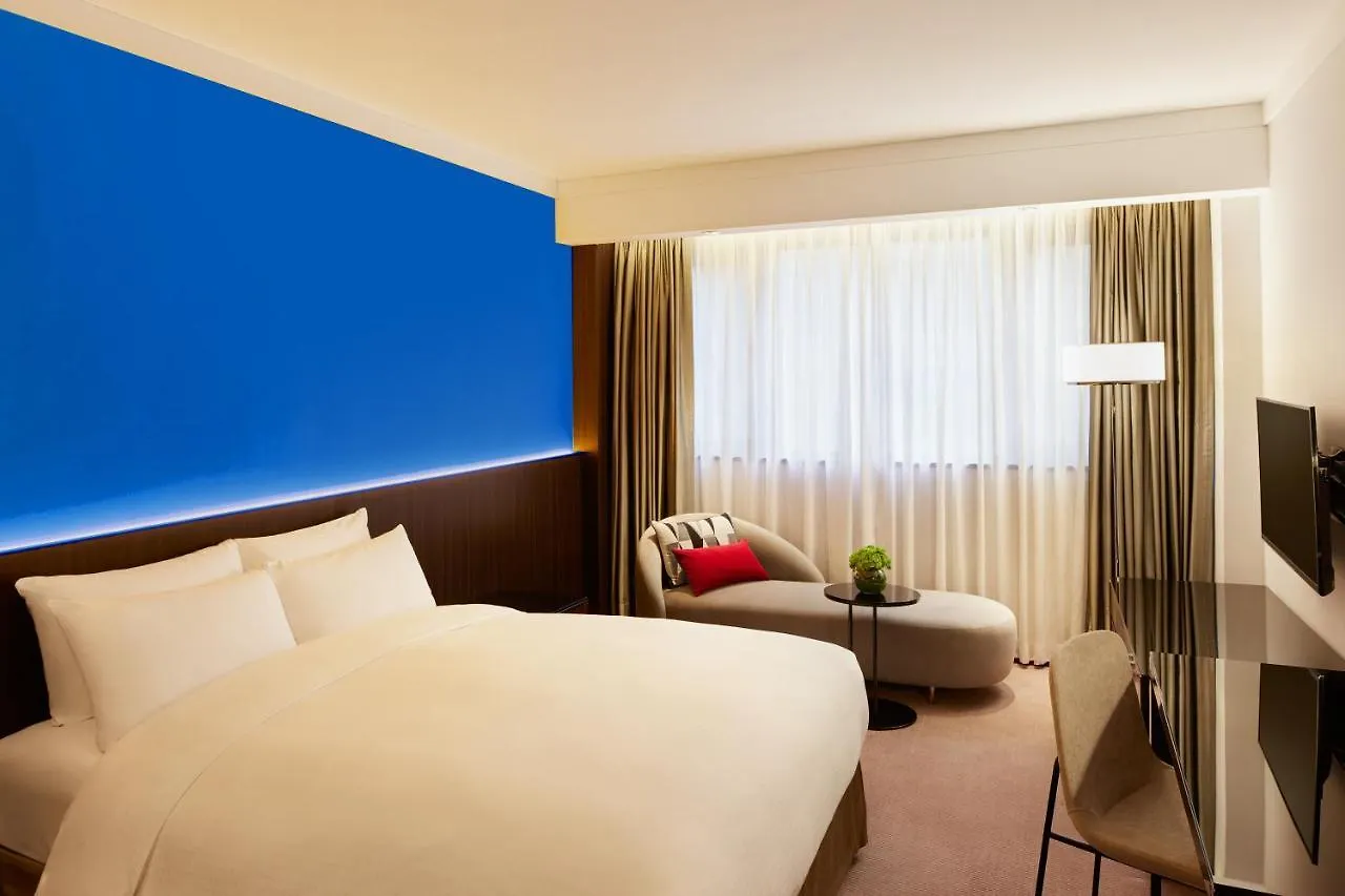 Prince Hotel, Marco Polo Hong Kong Hotel