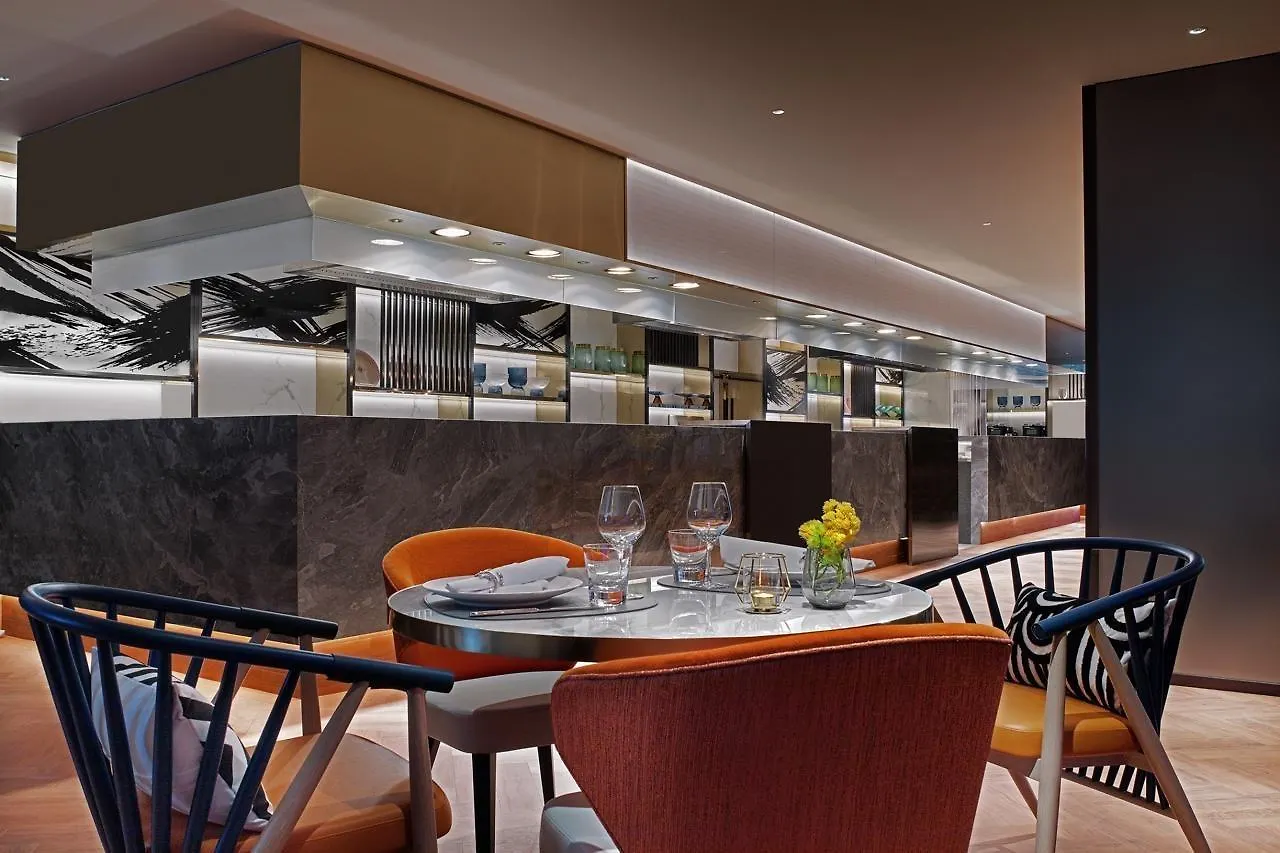 Prince Hotel, Marco Polo Hong Kong Hotel